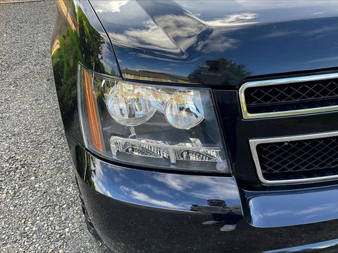 Used 2009 Chevrolet Tahoe LT AWD/4WD image 29