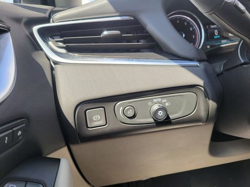 Used 2018 Buick Enclave Premium w/ Trailering Package AWD/4WD image 19