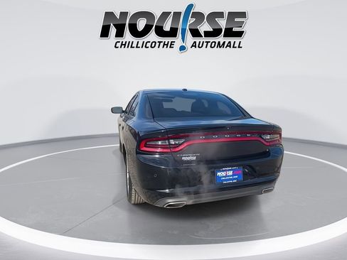 Used 2019 Dodge Charger SXT image 7