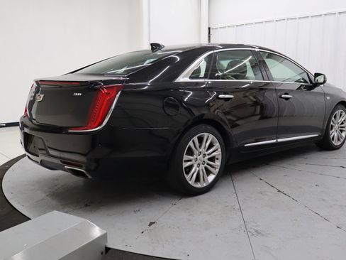 Used 2018 Cadillac XTS Luxury image 4