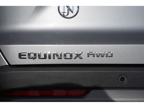 Used 2025 Chevrolet Equinox LT w/ Convenience Package II image 8