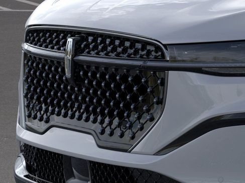 New 2026 Lincoln Nautilus Premier w/ Jet Appearance Package image 17