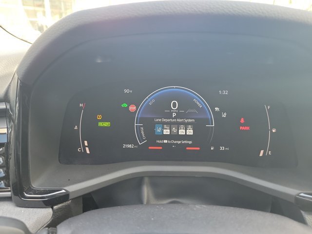 Used 2025 Toyota Camry LE FWD image 30