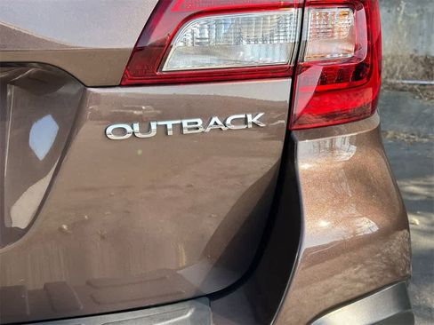 Used 2019 Subaru Outback 2.5i Touring w/ Popular Package #3A image 6