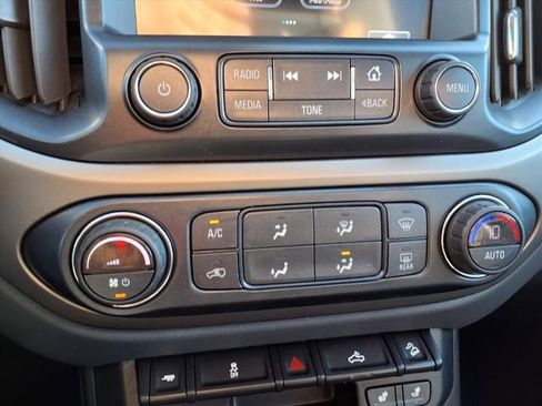 Used 2018 Chevrolet Colorado Z71 image 61