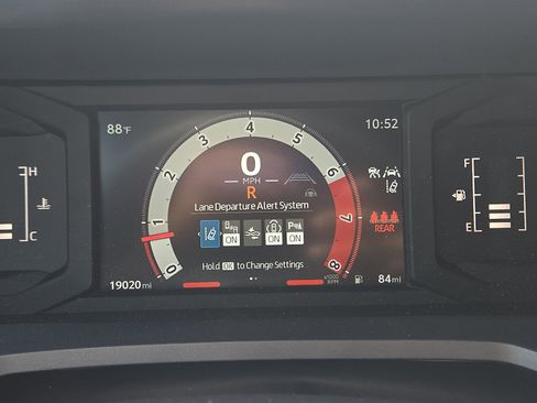 Used 2025 Toyota Tacoma SR5 AWD/4WD image 11