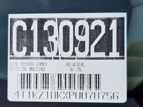 Used 2023 Toyota Camry XSE image 10