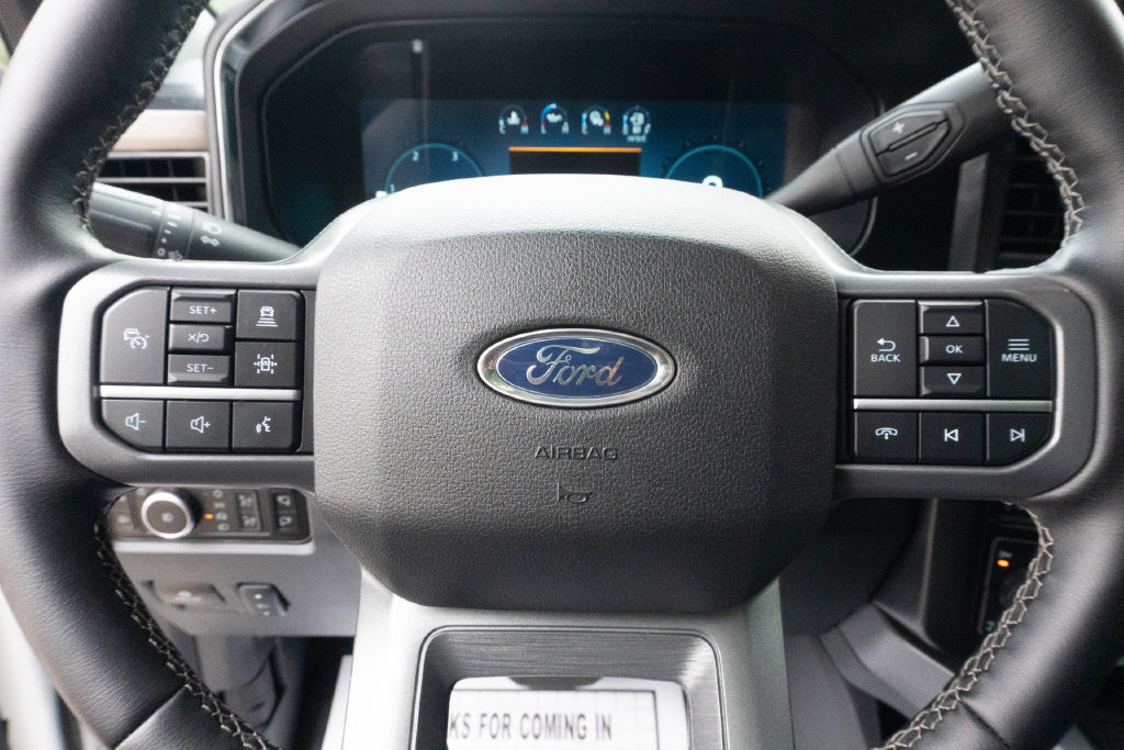 Used 2026 Ford F250 Lariat w/ Lariat Ultimate Package AWD/4WD image 33