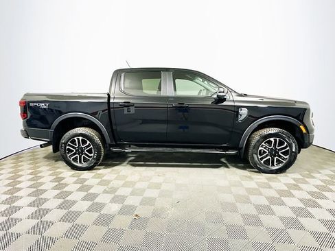 Used 2024 Ford Ranger Lariat w/ Trailer Tow Package image 9