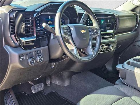 Used 2024 Chevrolet Silverado 1500 LT w/ Convenience Package II RWD image 9