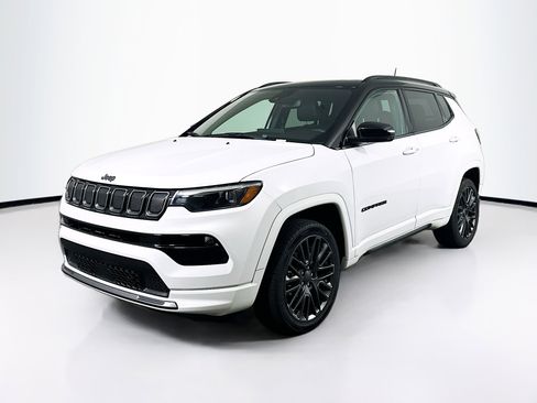 Used 2022 Jeep Compass High Altitude AWD/4WD image 3