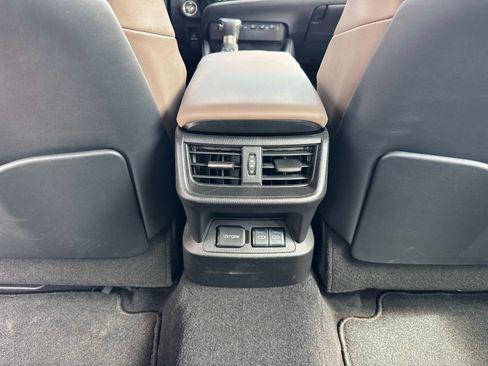 Used 2024 Lexus ES 350 Ultra Luxury w/ Accessory Package (Z2) FWD image 15