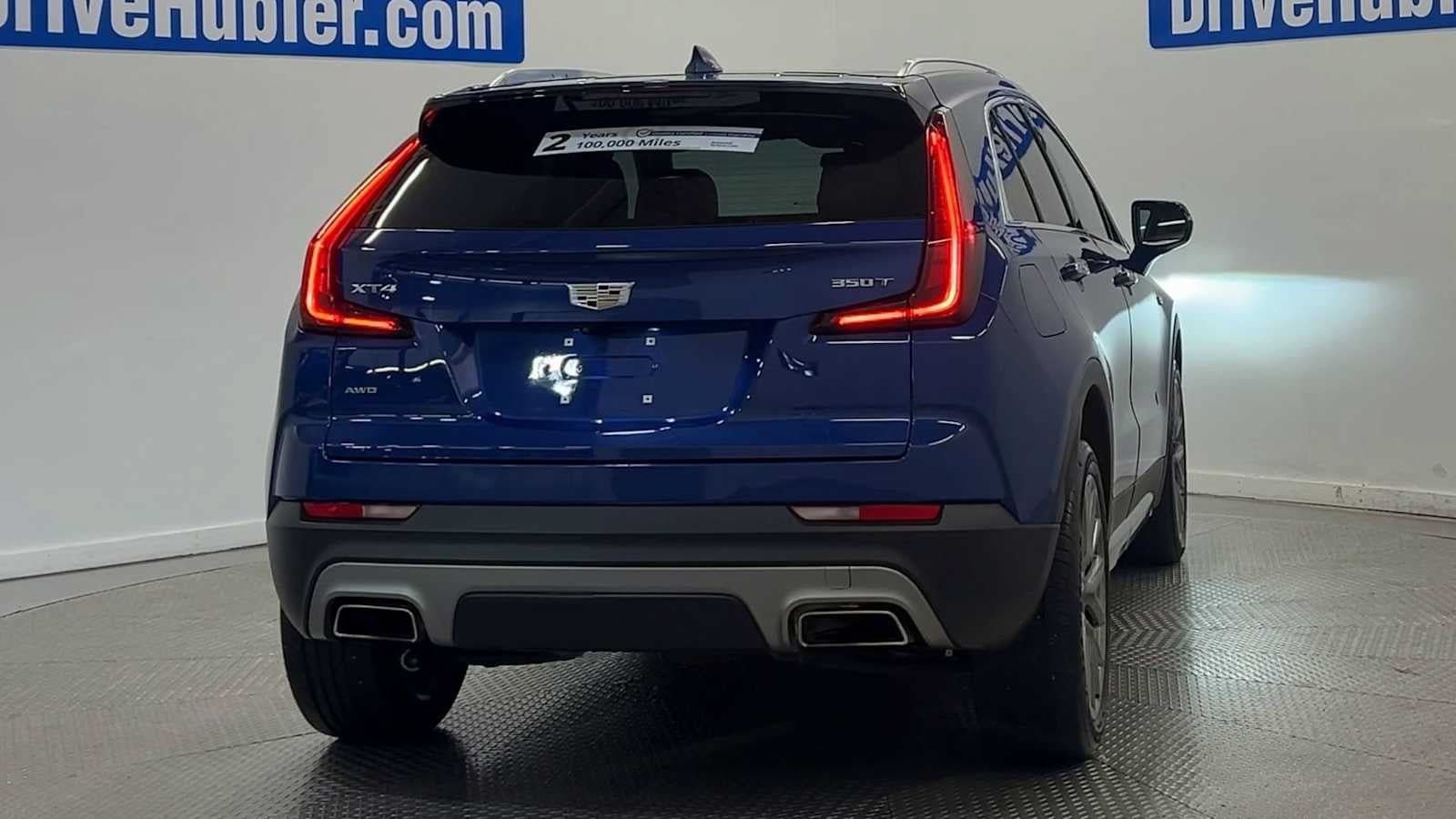 Used 2021 Cadillac XT4 Premium Luxury w/ Cold Weather Package AWD/4WD image 7
