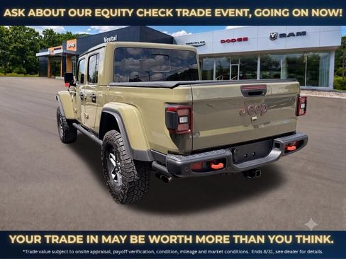 Used 2025 Jeep Gladiator Mojave AWD/4WD image 9