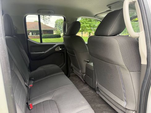 Used 2016 Nissan Frontier PRO-4X AWD/4WD image 13