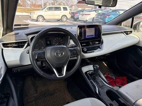 Used 2025 Toyota Corolla SE image 12