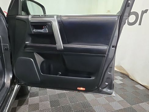 Used 2016 Toyota 4Runner Limited image 10