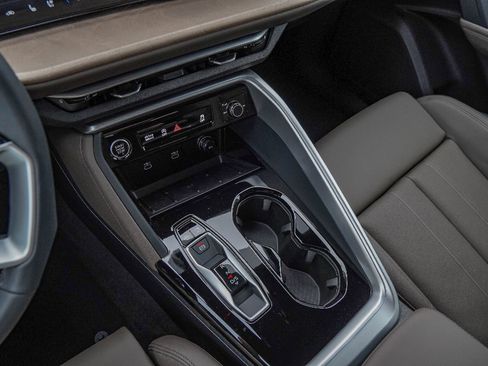 New 2025 Audi Q5 Premium Plus image 11