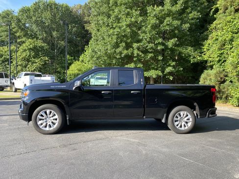 Used 2024 Chevrolet Silverado 1500 Custom RWD image 5