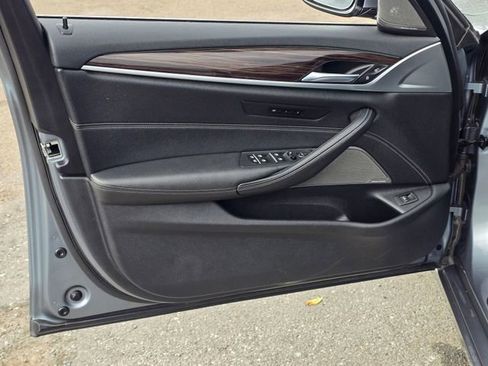 Used 2020 BMW 540i w/ Executive Package image 23