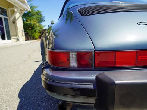 Used 1987 Porsche 911 Carrera RWD image 84