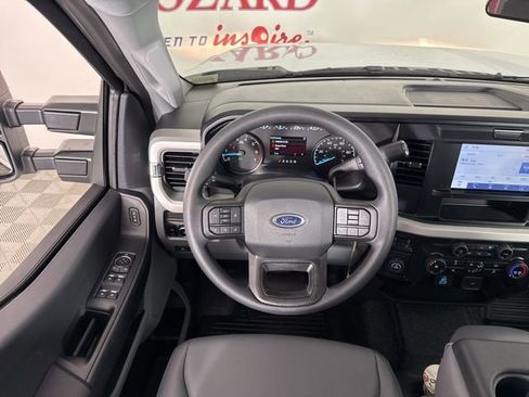 New 2026 Ford F250 XL w/ XL Chrome Package image 11