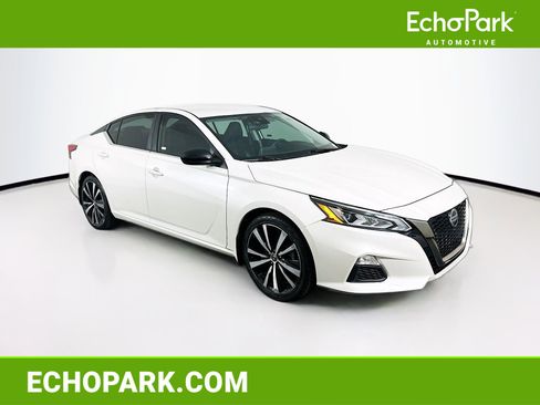Used 2020 Nissan Altima 2.5 SR image 1