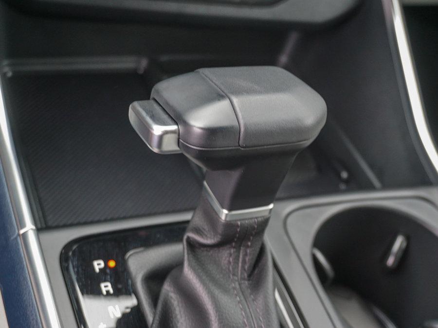 Certified 2025 Kia Carnival EX FWD image 23