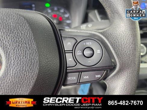 Used 2023 Toyota Corolla LE FWD image 17