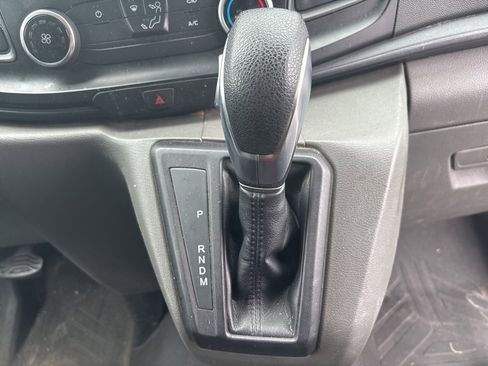 Used 2022 Ford Transit 350 DRW image 31