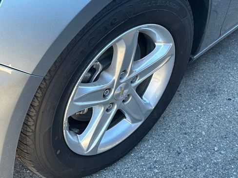 Used 2023 Chevrolet Malibu LS image 8