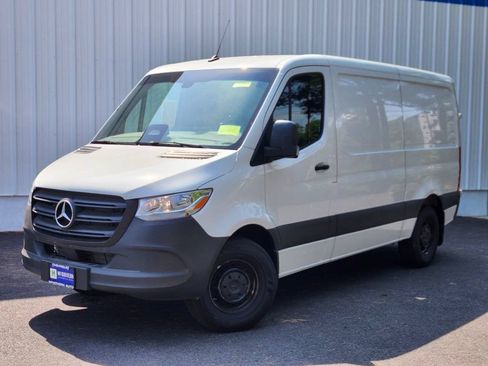 Used 2025 Mercedes-Benz Sprinter 2500 image 1