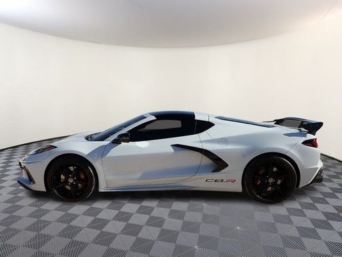 Used 2022 Chevrolet Corvette Stingray Premium Cpe w/ Z51 Performance Package image 2