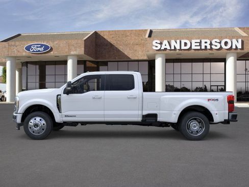New 2026 Ford F450 XLT w/ XLT Premium Package image 4
