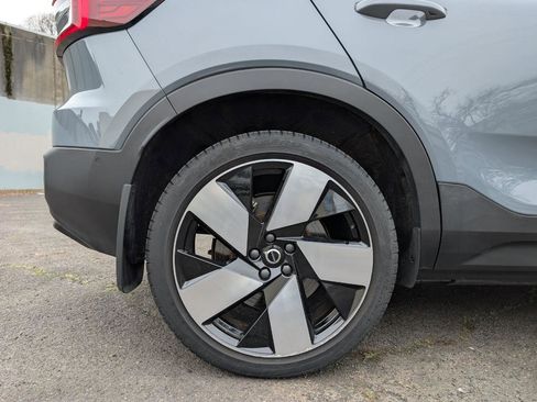 Used 2023 Volvo C40 P8 Recharge Ultimate w/ Protection Package Premier image 25