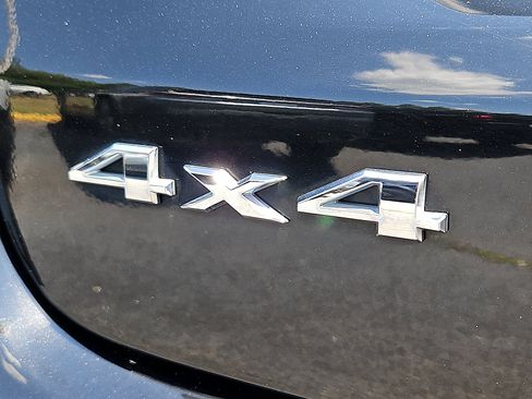 Used 2020 Jeep Compass Latitude w/ Cold Weather Group AWD/4WD image 31