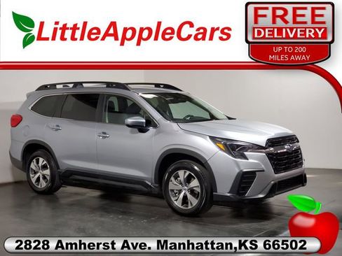 Used 2025 Subaru Ascent Premium image 1