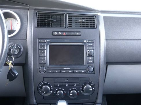 Used 2006 Dodge Magnum R/T w/ Convenience Group II RWD image 75