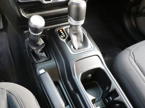 Used 2023 Jeep Wrangler Sport S image 22