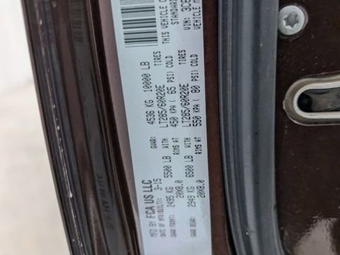 Used 2015 RAM 2500 Laramie image 24