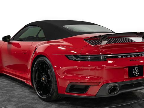 Used 2021 Porsche 911 Turbo S image 18