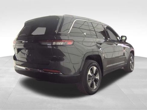 Used 2023 Jeep Grand Cherokee 4WD 4xe image 7