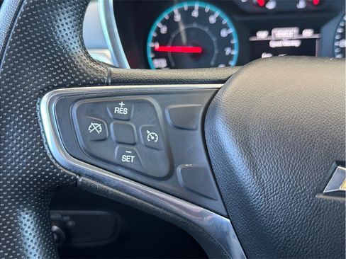 Used 2019 Chevrolet Equinox LS FWD image 13