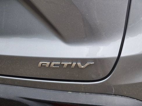 Used 2025 Chevrolet Trax ACTIV FWD image 9