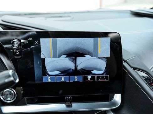 Used 2025 Chevrolet Corvette Stingray Preferred Conv w/ 2LT image 23