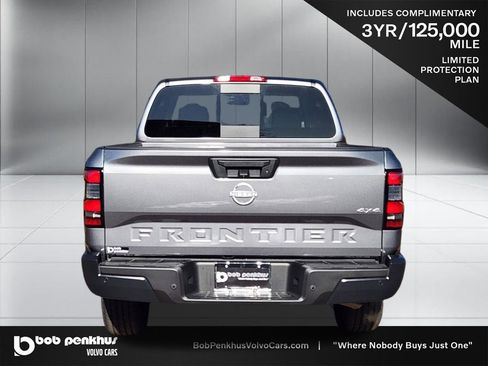 Used 2025 Nissan Frontier S image 25