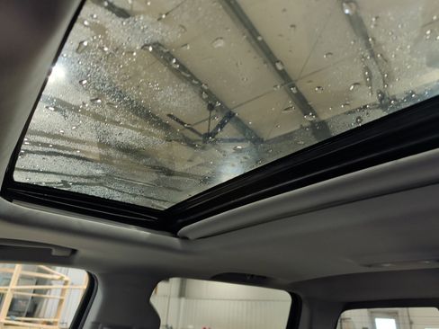 Used 2018 GMC Sierra 1500 SLT image 12