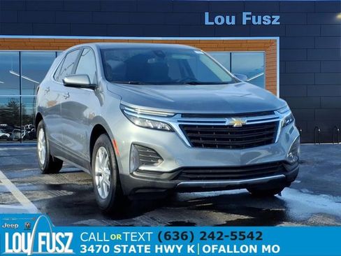 Used 2024 Chevrolet Equinox LT w/ LPO, Floor Liner Package image 1