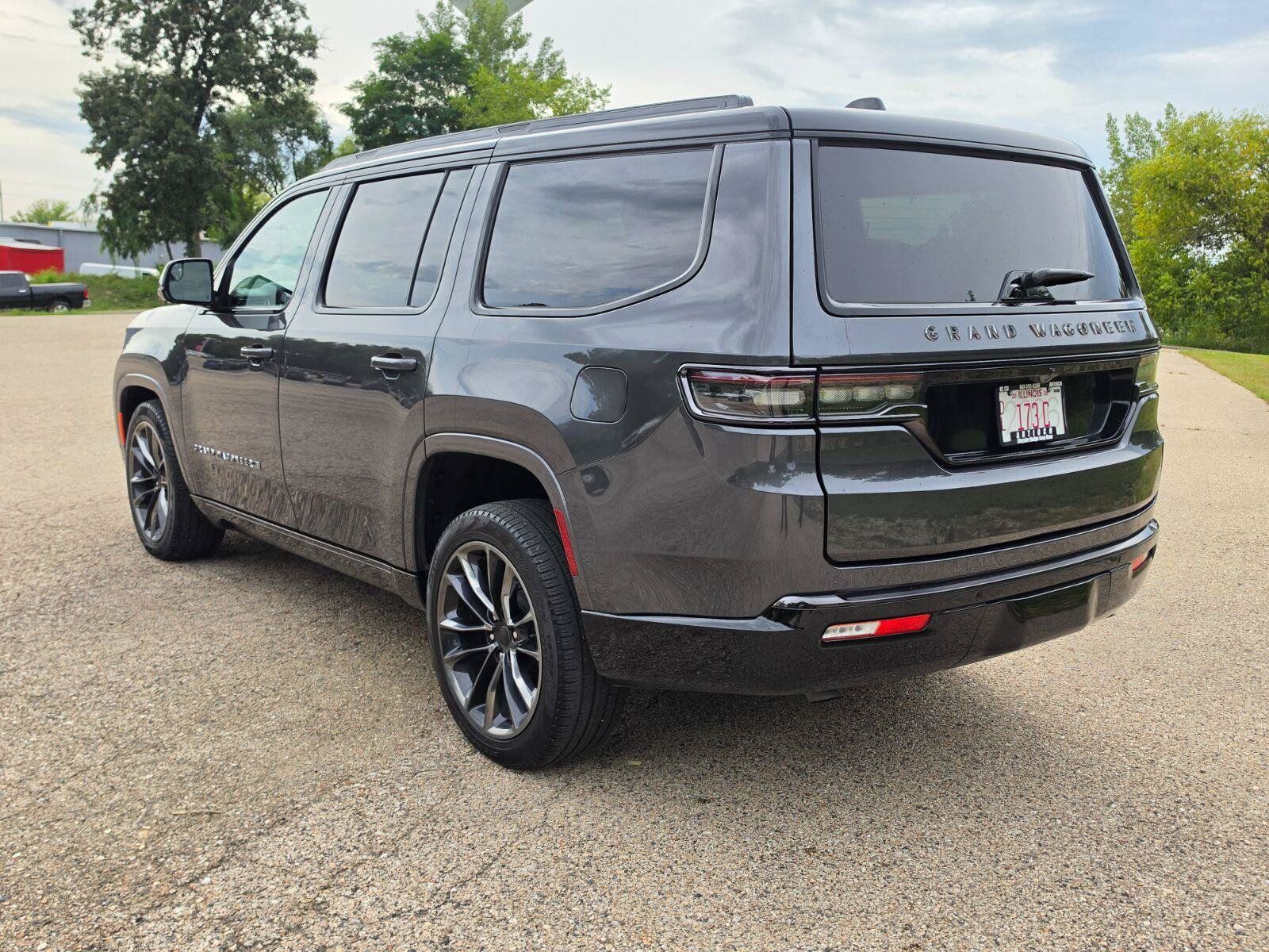 Used 2025 Jeep Grand Wagoneer Series II Obsidian w/ Quick Order Packagew 28T AWD/4WD image 7