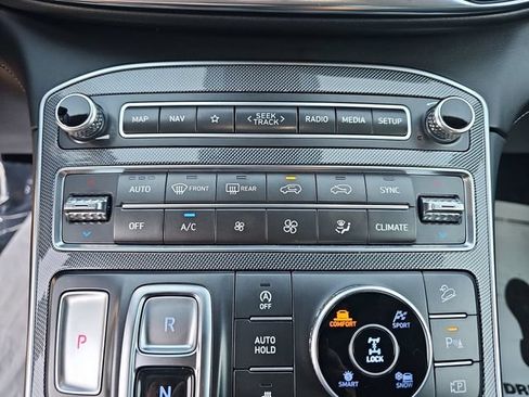 Used 2023 Hyundai Santa Fe Limited AWD/4WD image 27